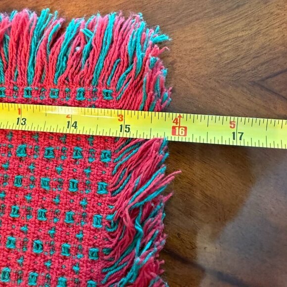 Vintage Original Homespun Weavers Christmas Table Runner Red Fringe 47" X 16" - Picture 9 of 9